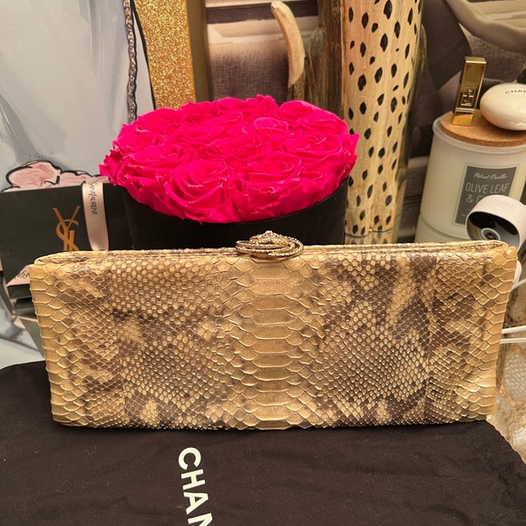 Chanel gold python clutch with crystals locker - Picture 4 of 15